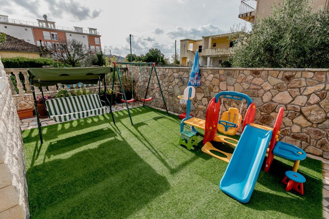 Guest House Villa Zivanovic Herceg Novi Exterior photo