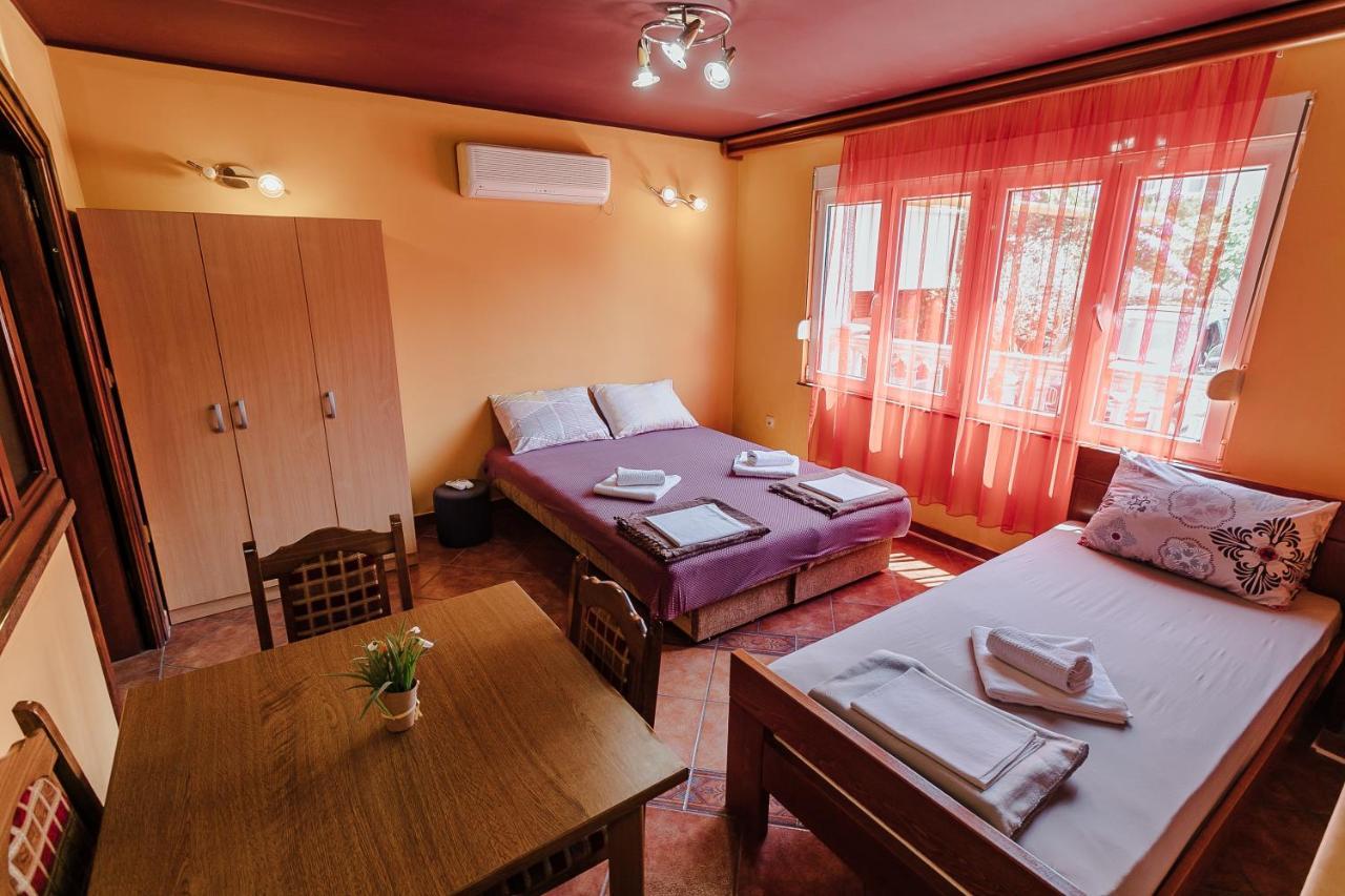 Guest House Villa Zivanovic Herceg Novi Exterior photo