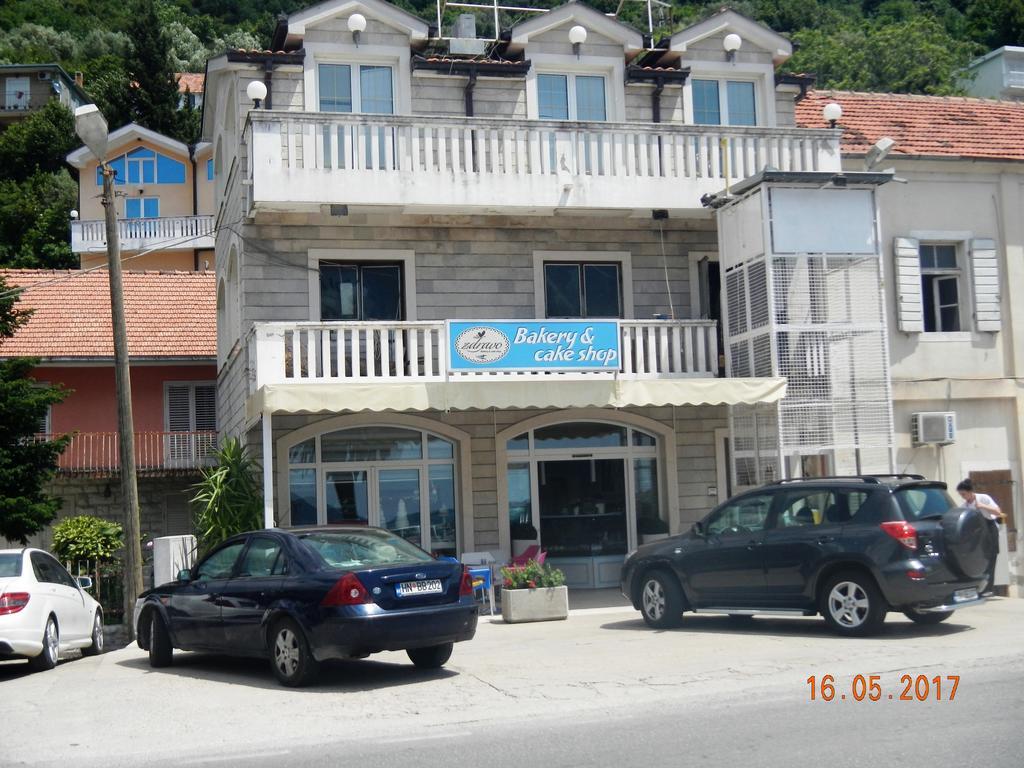 Guest House Villa Zivanovic Herceg Novi Exterior photo