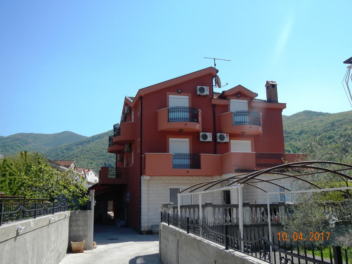 Guest House Villa Zivanovic Herceg Novi Exterior photo