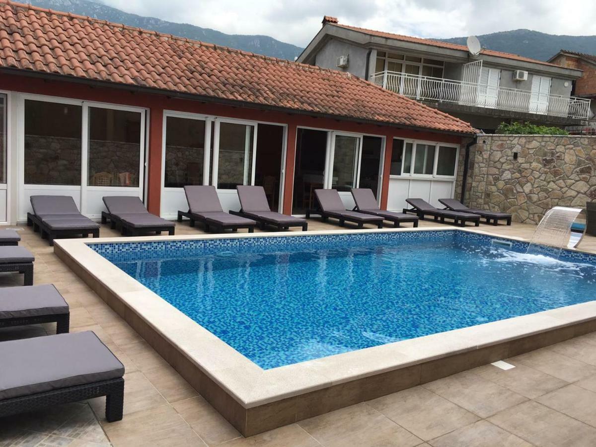 Guest House Villa Zivanovic Herceg Novi Exterior photo